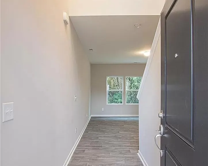 14010 Clayborn St — Photo 11