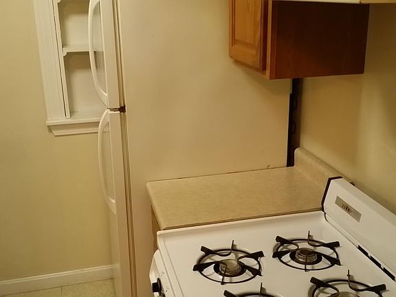 4th image of 12 Old Colony Ave #2