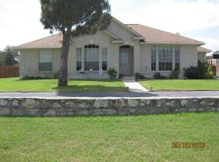 411 Hilltop St, Kingsland, TX 78639