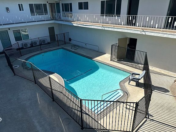 3rd image of 399 Erbes Rd #16