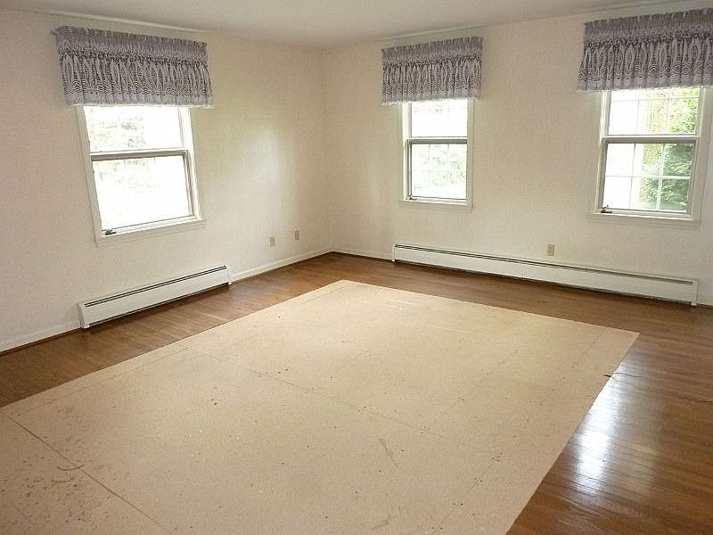 1st image of 7741 Fairview Ave