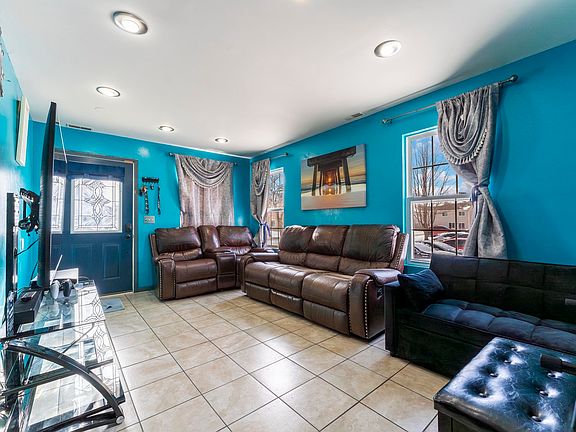 4th image of 946 Biltmore Ct