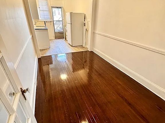 5th image of 3409 Kensington Ave