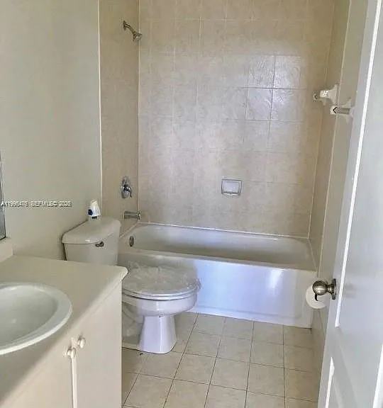 2731 SE 17th Ave #201 — Photo 5