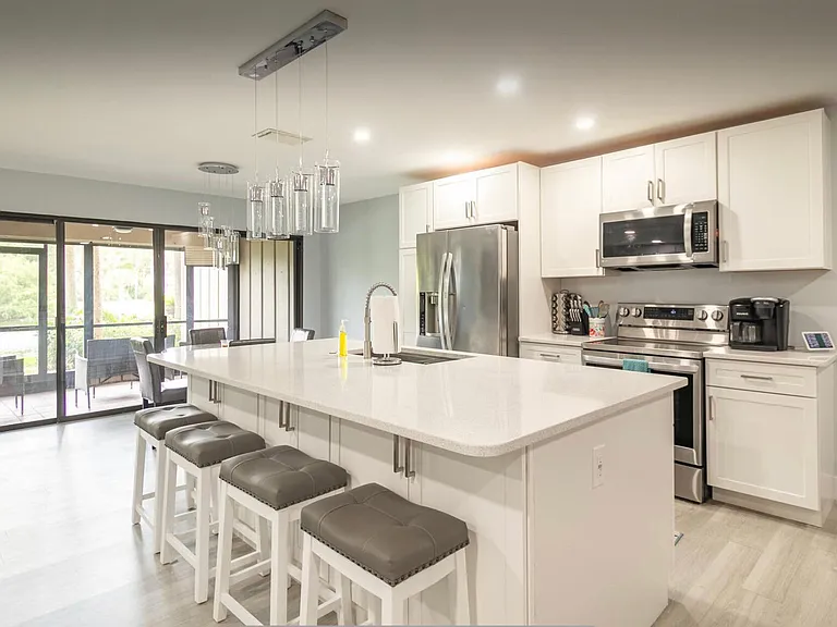 300 Crosswinds Dr #B1 — Photo 1