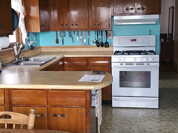 4th image of 7305 173rd St