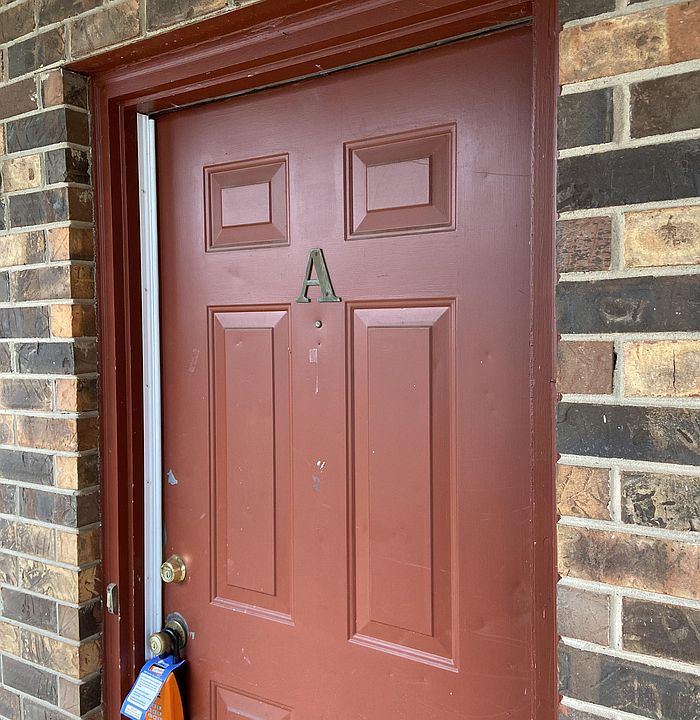 2nd image of 11825 E Gateway Dr SE #A-1