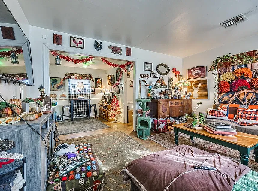 2 bed, 726 sqft, $1,012 — Photo 3