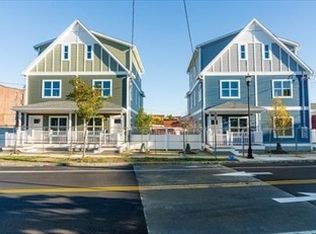 680 S East St, Holyoke, MA 01040