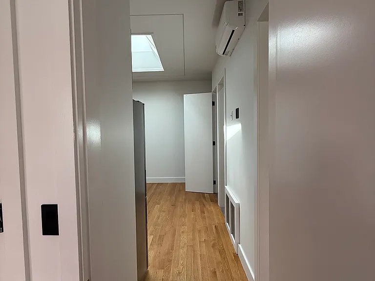 6080 Catalpa Ave #2-B — Photo 10
