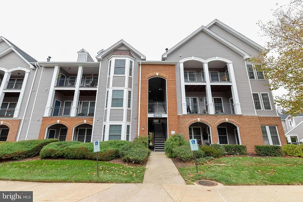 46630 Drysdale Ter Unit 102 photo 1