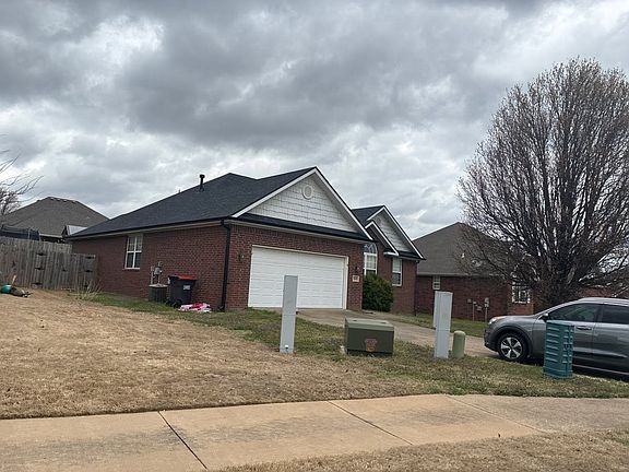 3rd image of 3420 Bluff Creek Loop