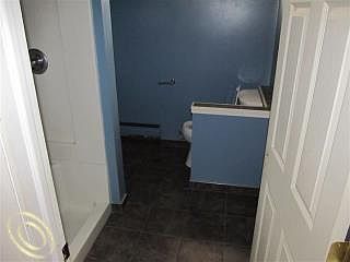 4th image of 9229 Marlborough Ave