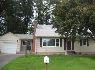 29 Ivy Dr, Bristol, CT 06010