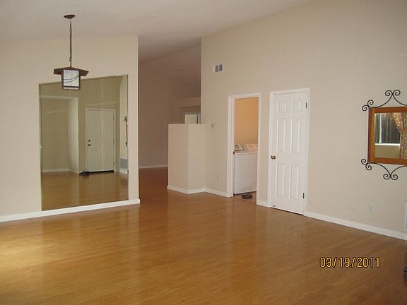 Living room 2