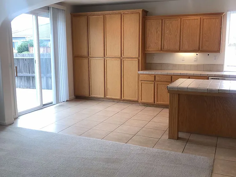 1952 Lonnie Beck Way — Photo 11