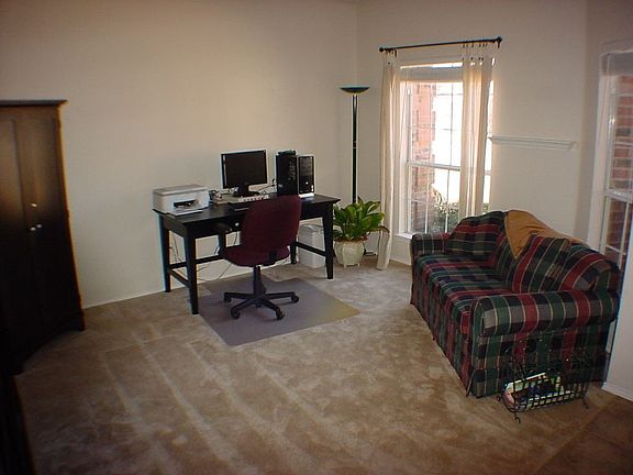Living room/office