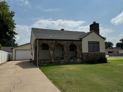 2421 19th St, Great Bend, KS, 67530