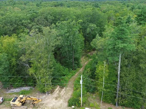 9 Lefevre Drive, Kingston, NH 03848