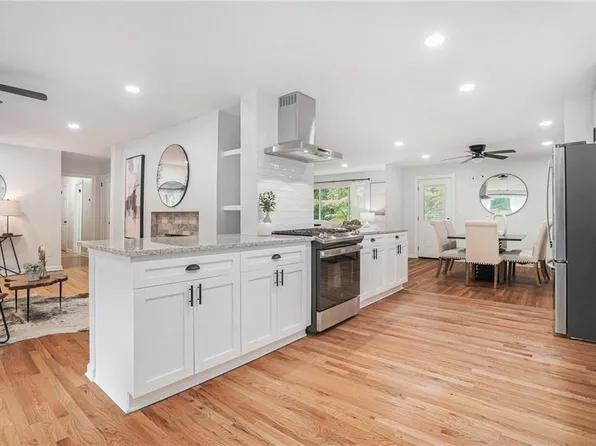4807 Kenilworth Dr, Stone Mountain, GA 30083