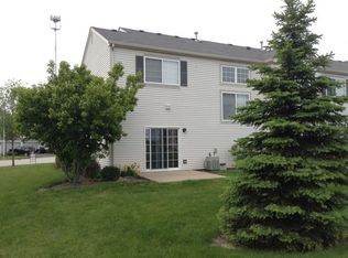 1120 Clover Dr, Minooka, IL 60447