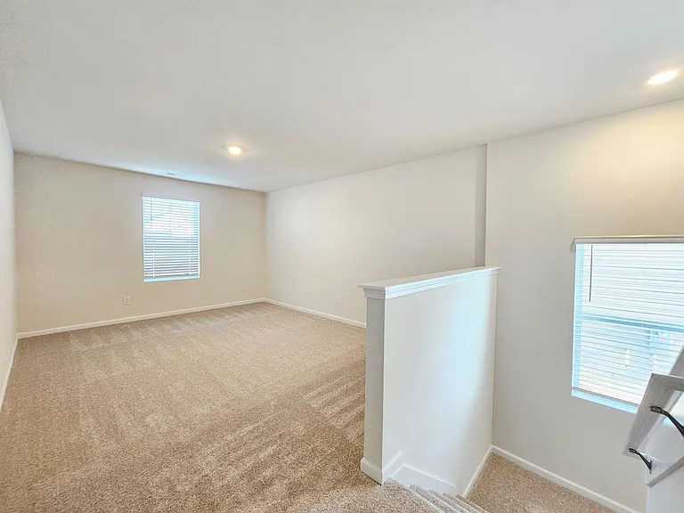 349 Wicklow Ln — Photo 15