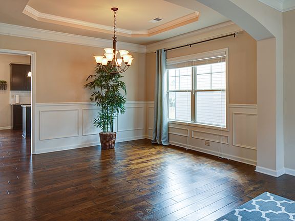 3rd image of 3865 Pleasant Woods Dr
