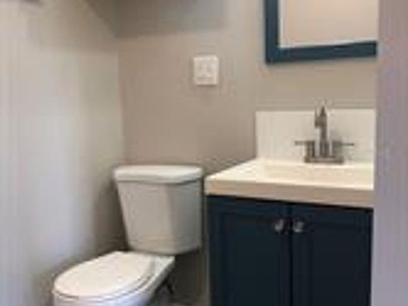 5th image of 1401 E Alfred St #6