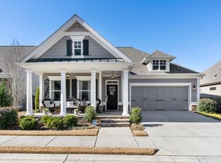 221 Clover Ln, Woodstock, GA 30188