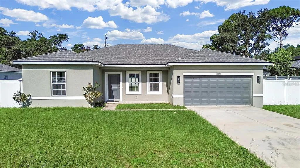 4 bed, 2.0 bath, 1578 sqft, $2,200 — Photo 1