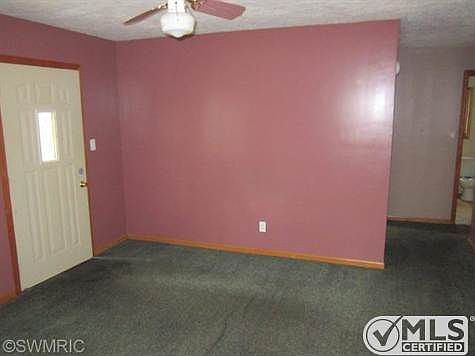 3rd image of 5550 E Jefferson Ave