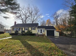 48 Kurland Ave, Brockton, MA 02301