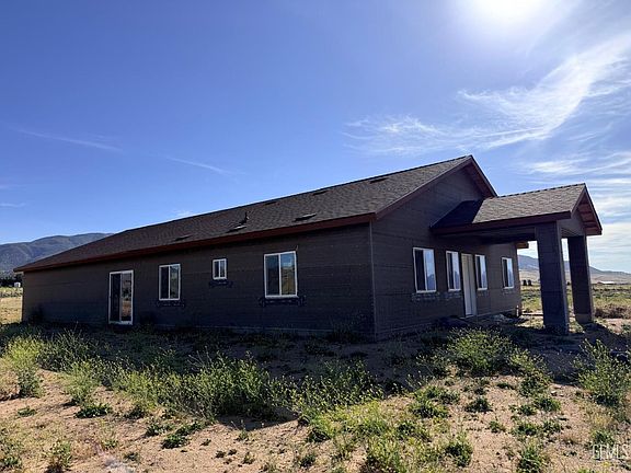 3rd image of 18701 Maurice Way