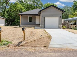 1052 S Overhill Ave, Springfield, MO 65802