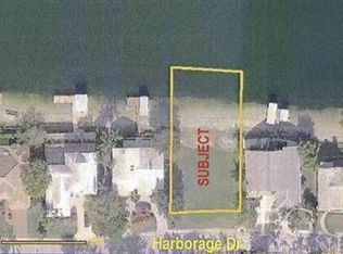 5120 Harborage Dr, Fort Myers, FL 33908