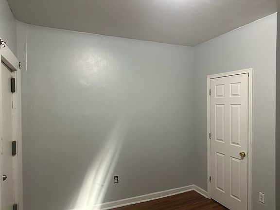 2nd image of 6902 Woodland Ave Floor 1