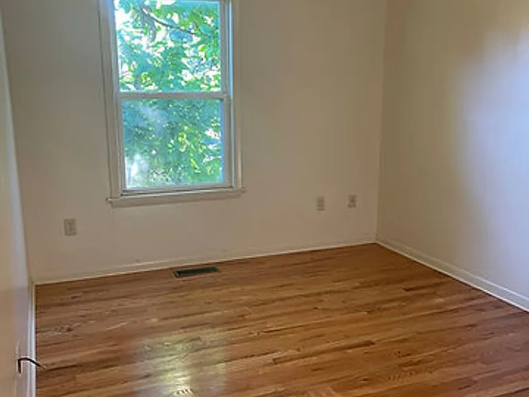 321 S Main St — Photo 9