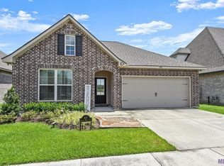 857 Gentle Wind Dr, Zachary, LA 70820