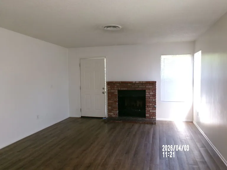 3404 Ashe Rd — Photo 2