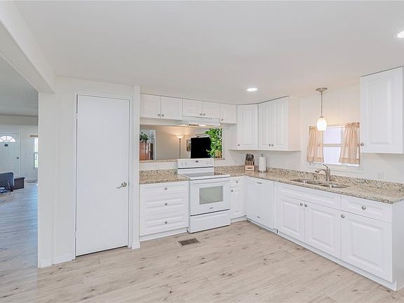 4th image of 4851 W GANDY BOULEVARD #23C