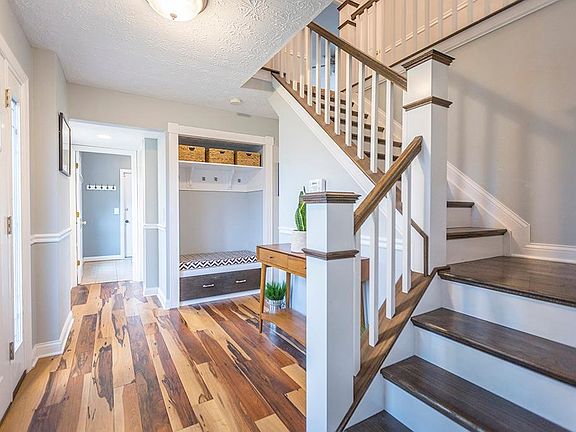 3rd image of 6483 N Windwood Dr
