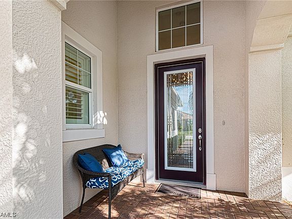 5th image of 10614 Carena Cir