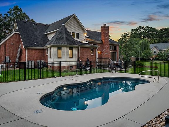 5th image of 9327 Rivershore Dr