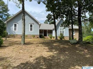 518 Skyhaven Dr, Boaz, AL 35956