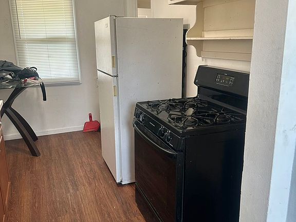 2nd image of 5206 Thurman Way #1