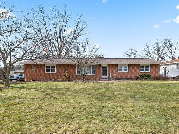 2nd image of 747 Harvey Dr