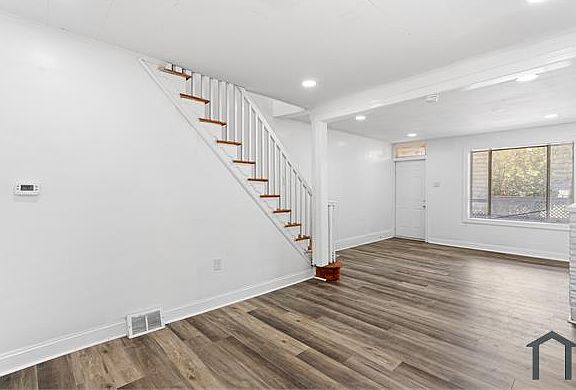 2nd image of 4906 Westminster Ave