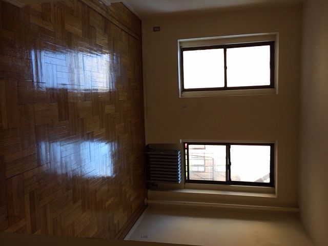 1st image of 1577 1st Ave Frnt 2