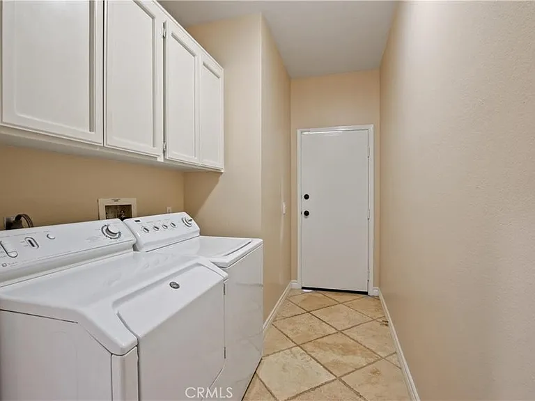 118 Baycrest Ct — Photo 7
