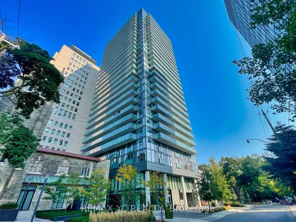 99 Foxbar Rd #1908, Toronto, ON M4V 0B2